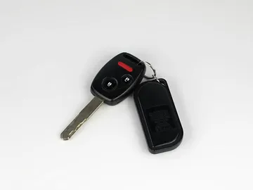 Llave de carro con chip y control remoto